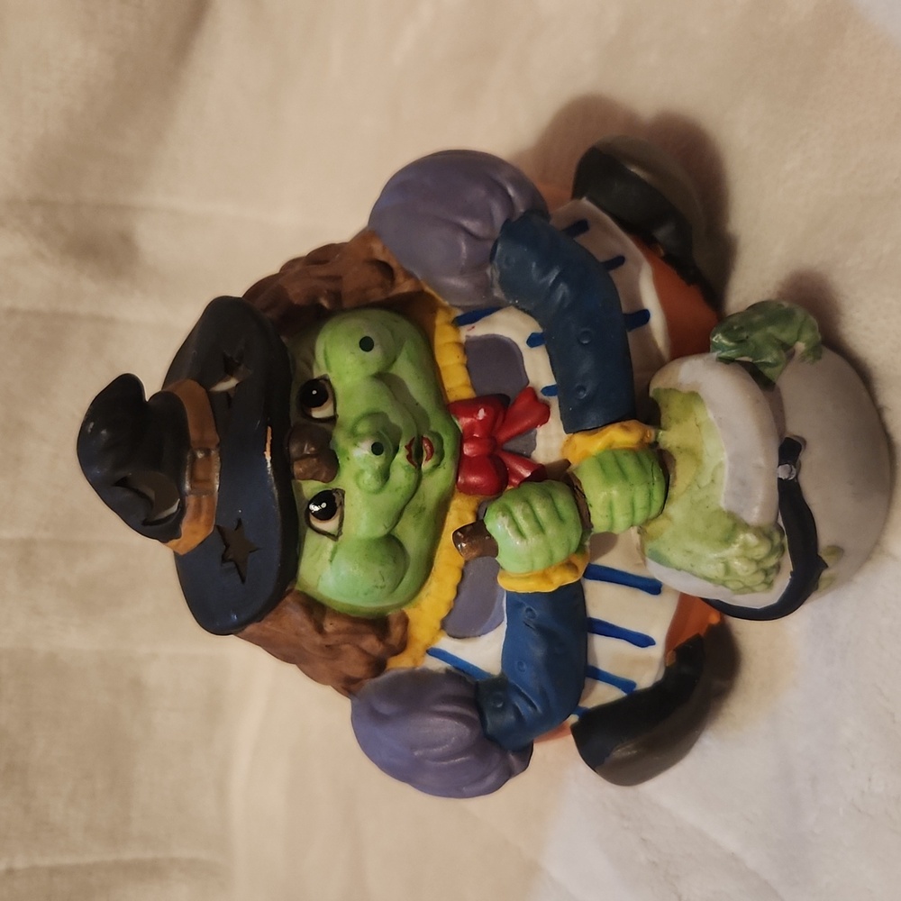 Vintage, Ceramic Halloween Witch and Vampire Tea Light Candle Holder Knick Knack - Picture 2 of 8